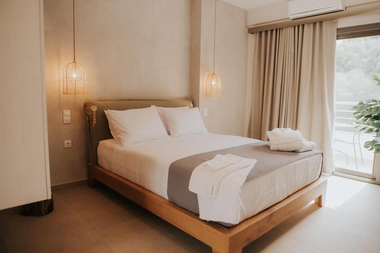 Elia Boutique Hotel Parga Esterno foto