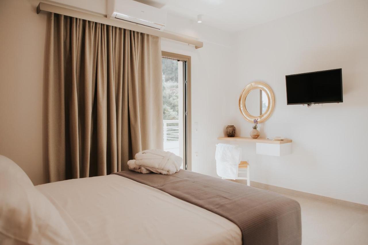 Elia Boutique Hotel Parga Esterno foto