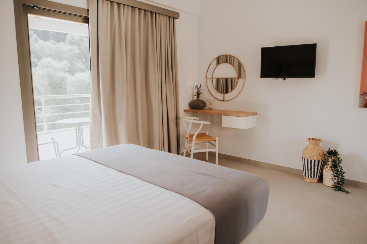 Elia Boutique Hotel Parga Esterno foto