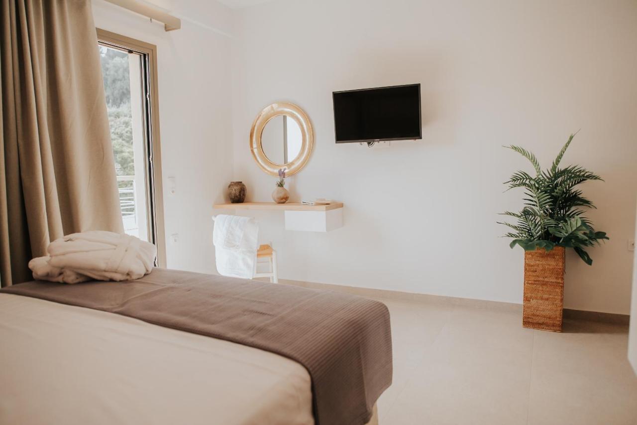 Elia Boutique Hotel Parga Esterno foto